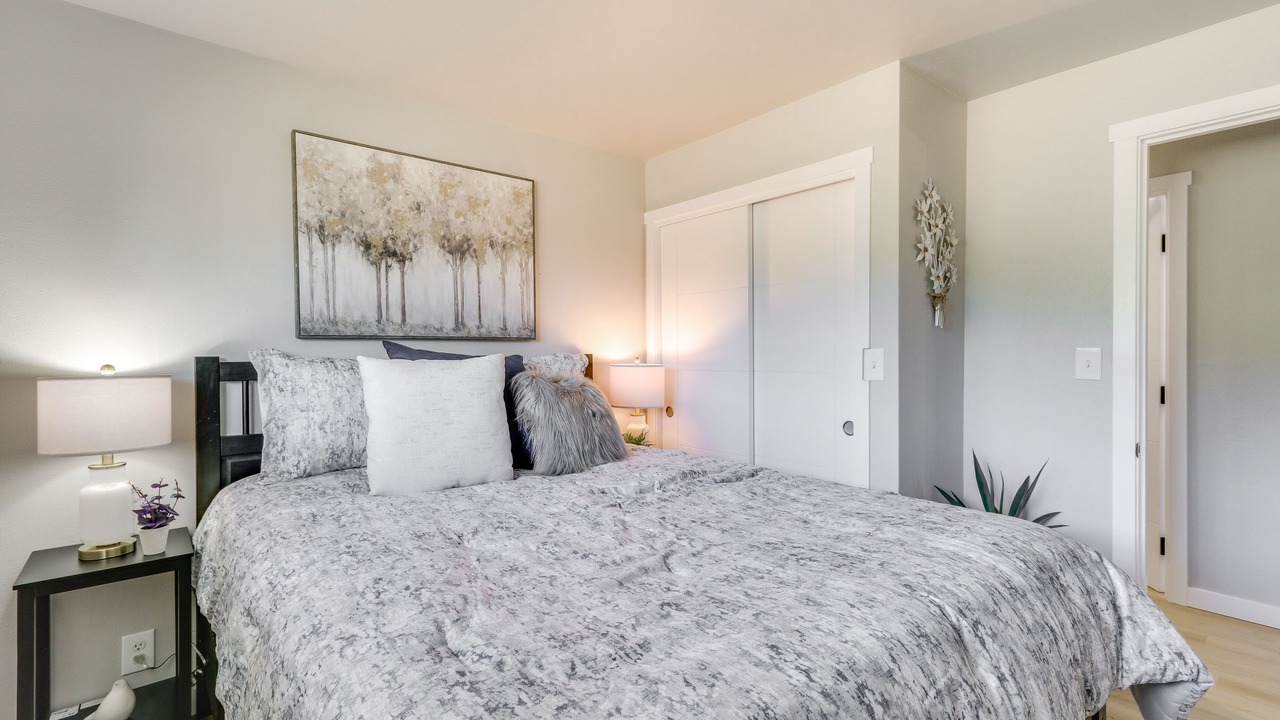 Photo of Bedroom in Centralia - Chehalis