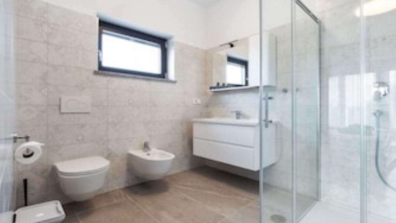 Photo of Bathroom in Mali Maj