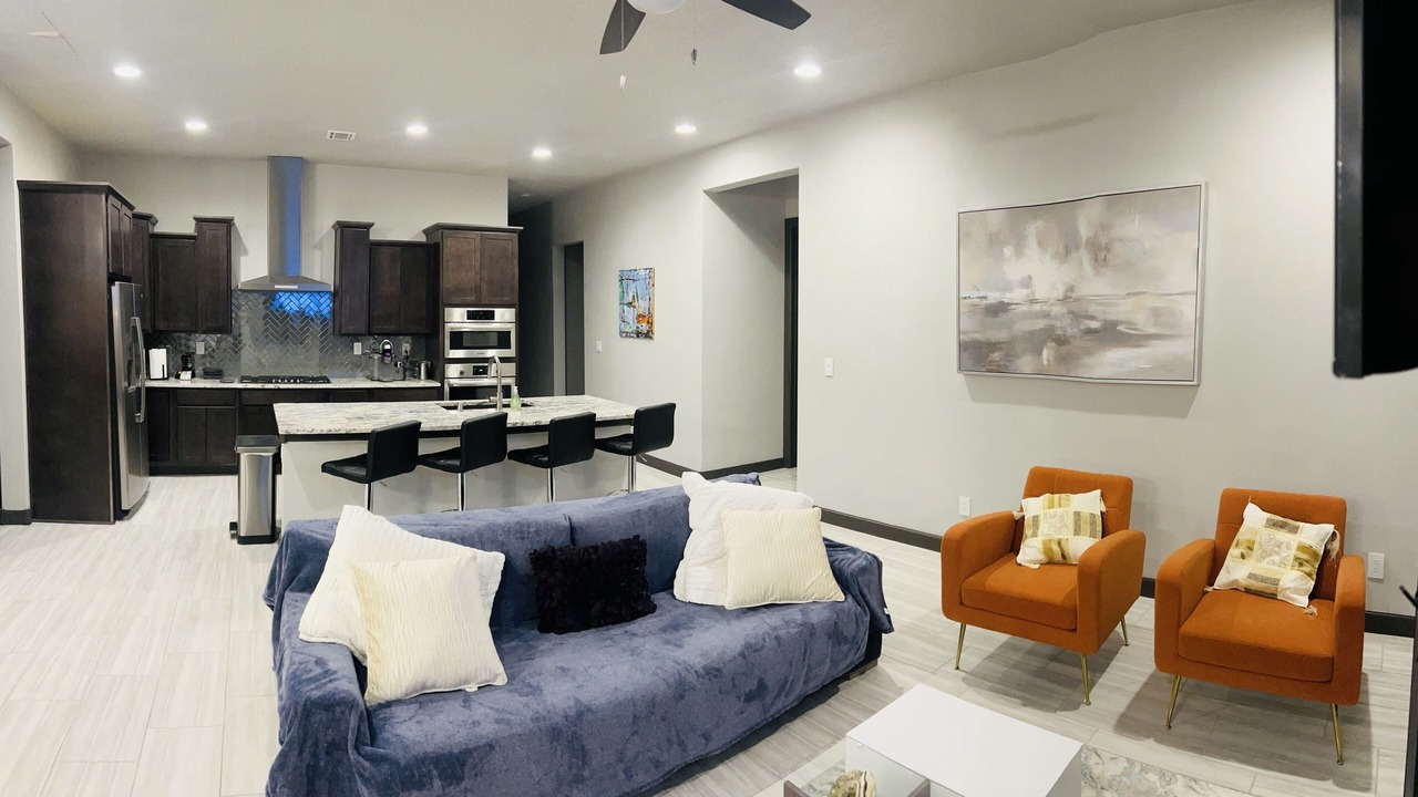 Photo of Livingroom in Mesa Del Sol Innovation Park