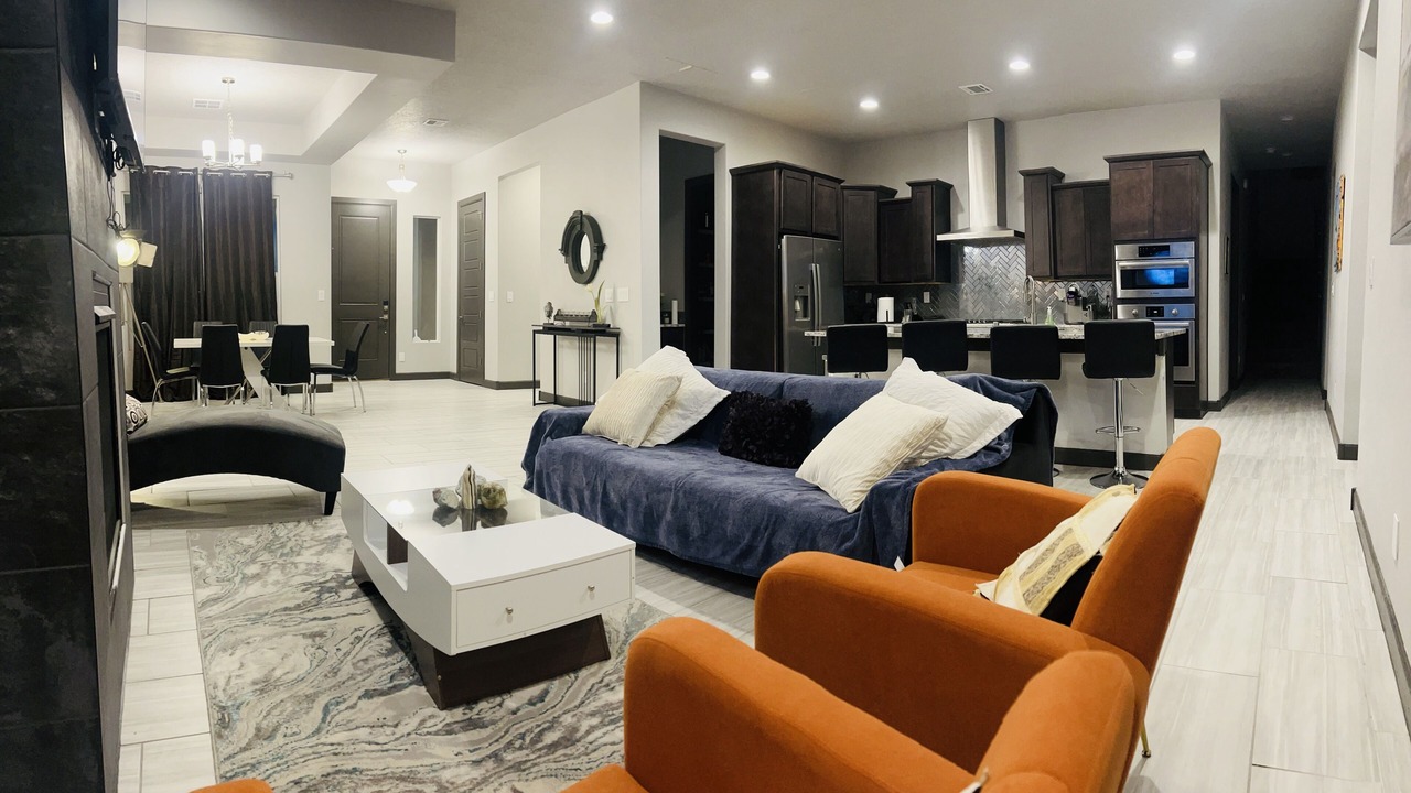 Photo of Livingroom in Mesa Del Sol Innovation Park