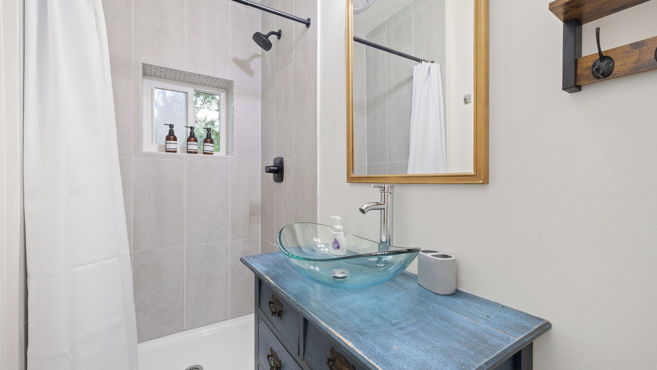 Photo of Bathroom in Mobile