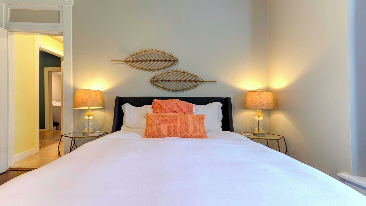 Photo of Bedroom in Cooper-Young Historic District