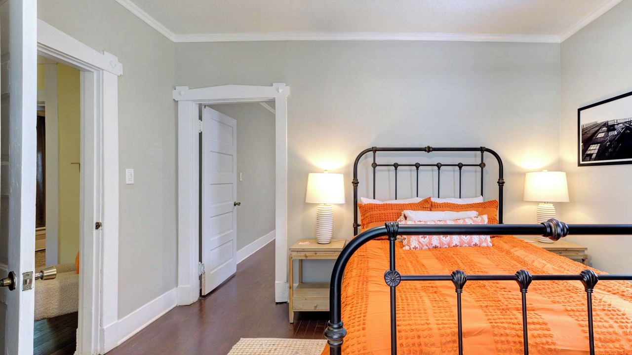 Photo of Bedroom in Cooper-Young Historic District