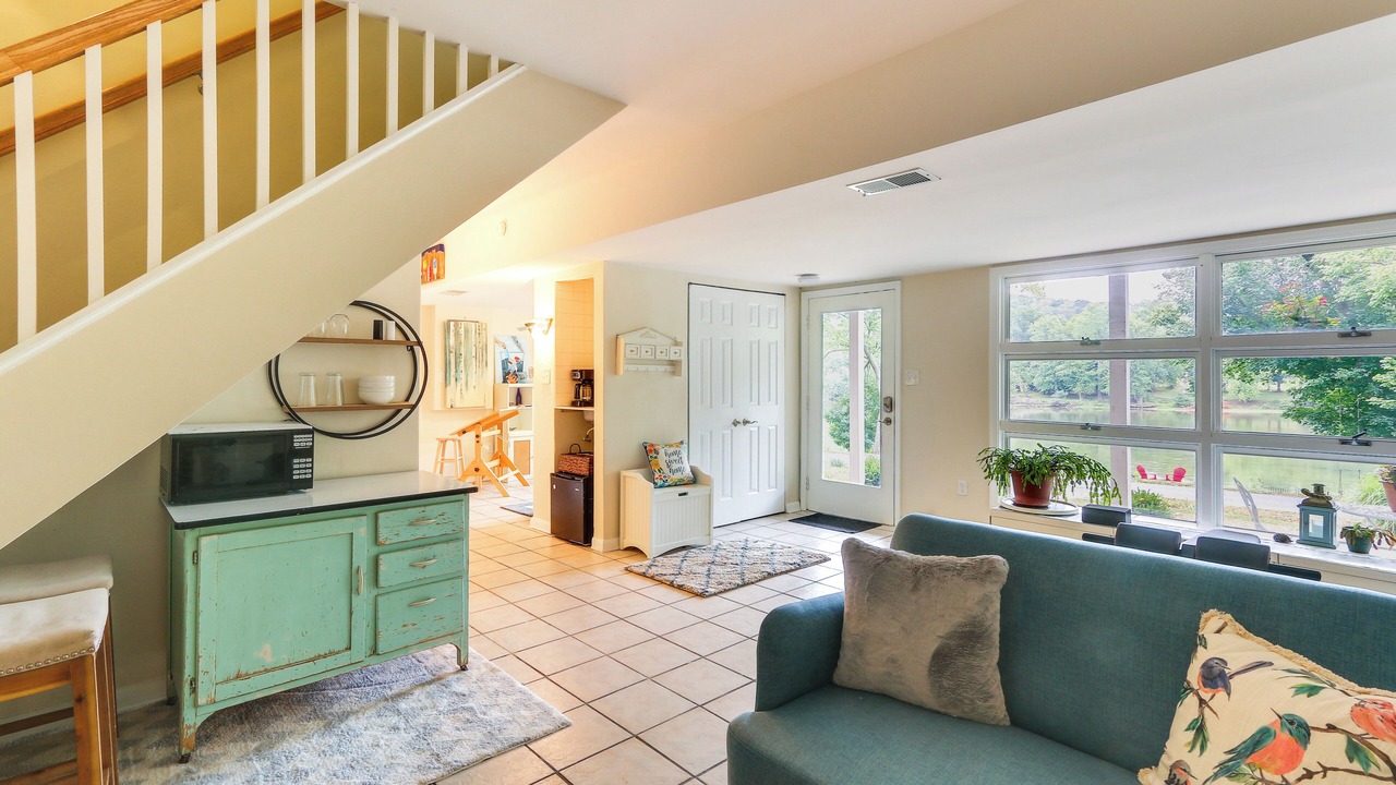 Photo of Livingroom in Berryville