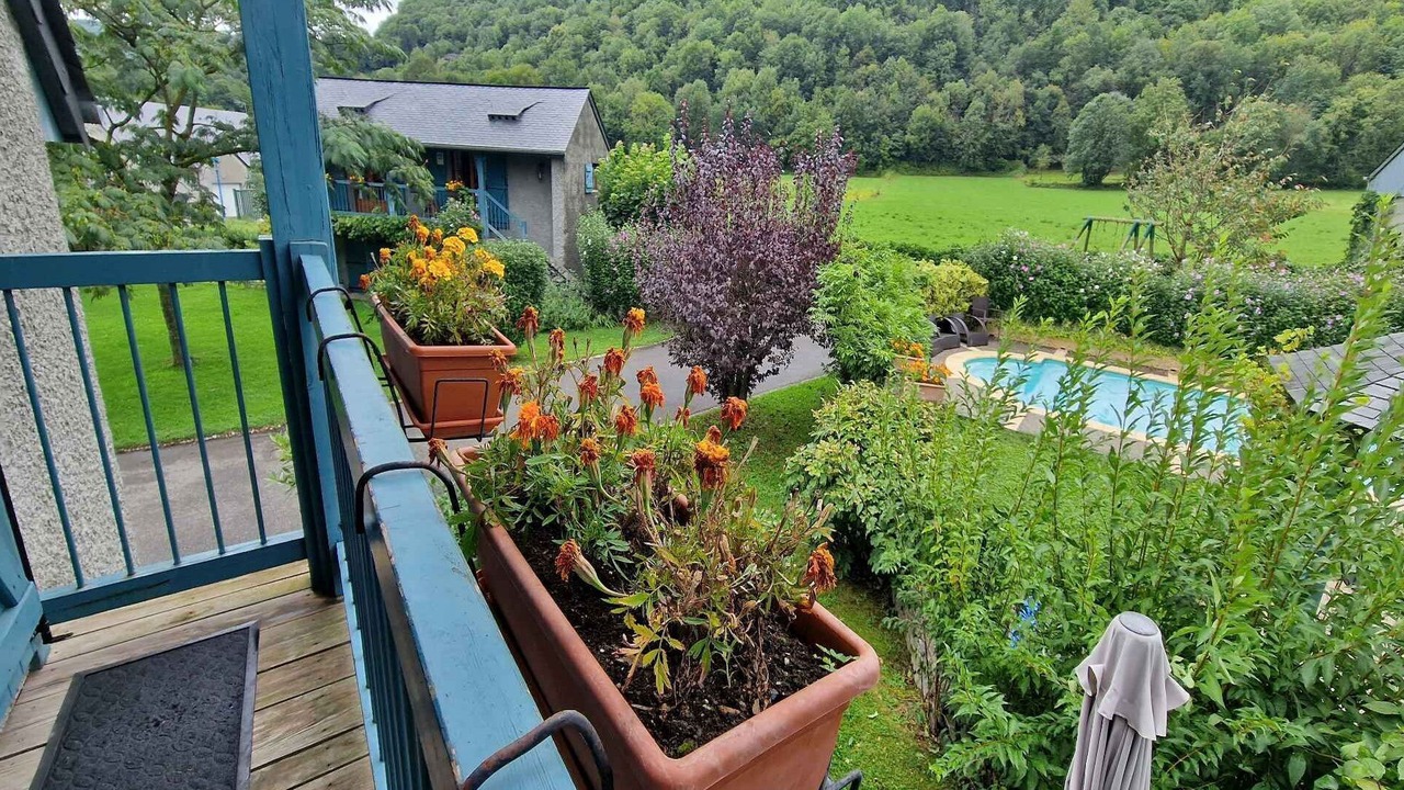 Photo of Outdoor in Geu