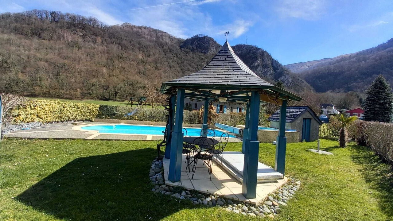 Photo of Outdoor in Geu
