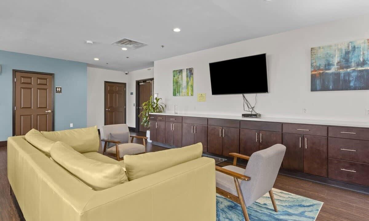 Photo of Livingroom in Downtown Pittsburgh