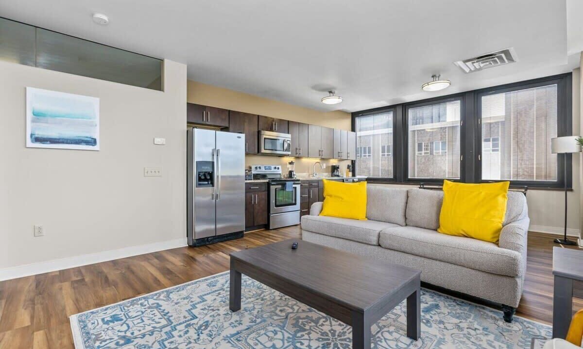 Photo of Livingroom in Downtown Pittsburgh