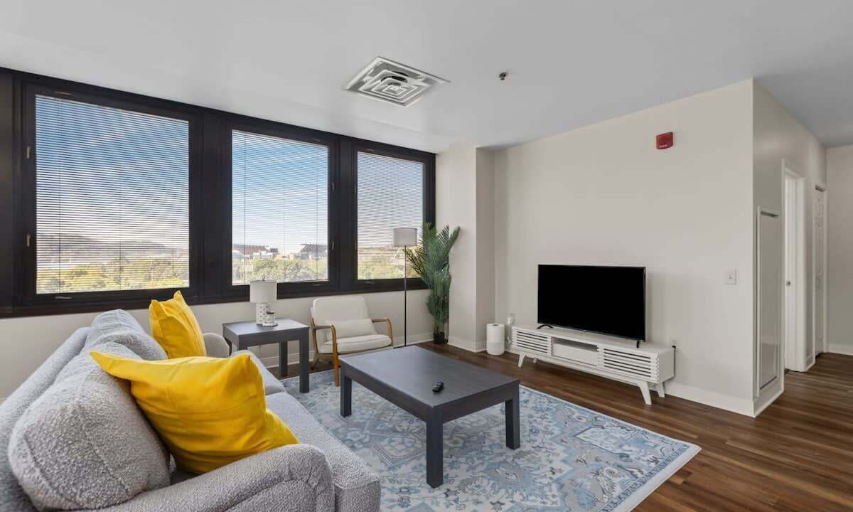 Photo of Livingroom in Downtown Pittsburgh