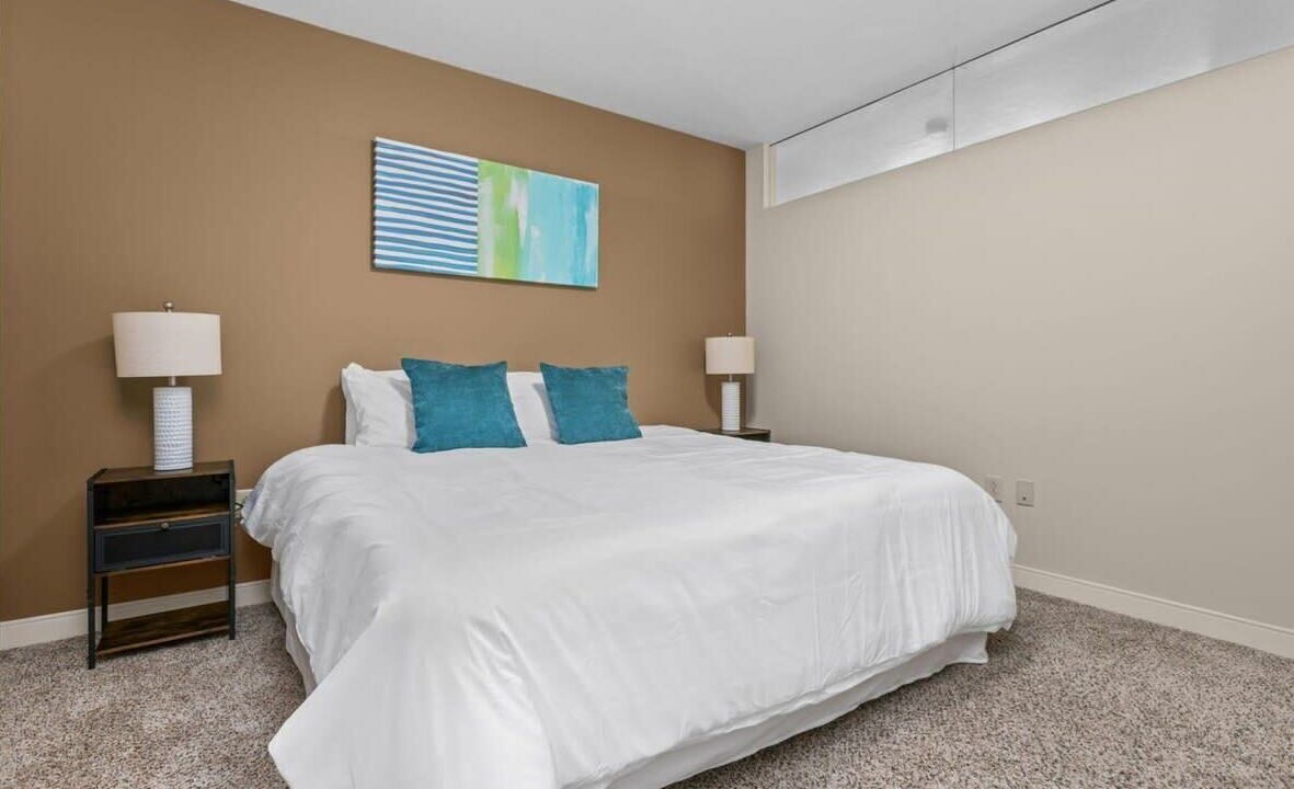 Photo of Bedroom in Downtown Pittsburgh