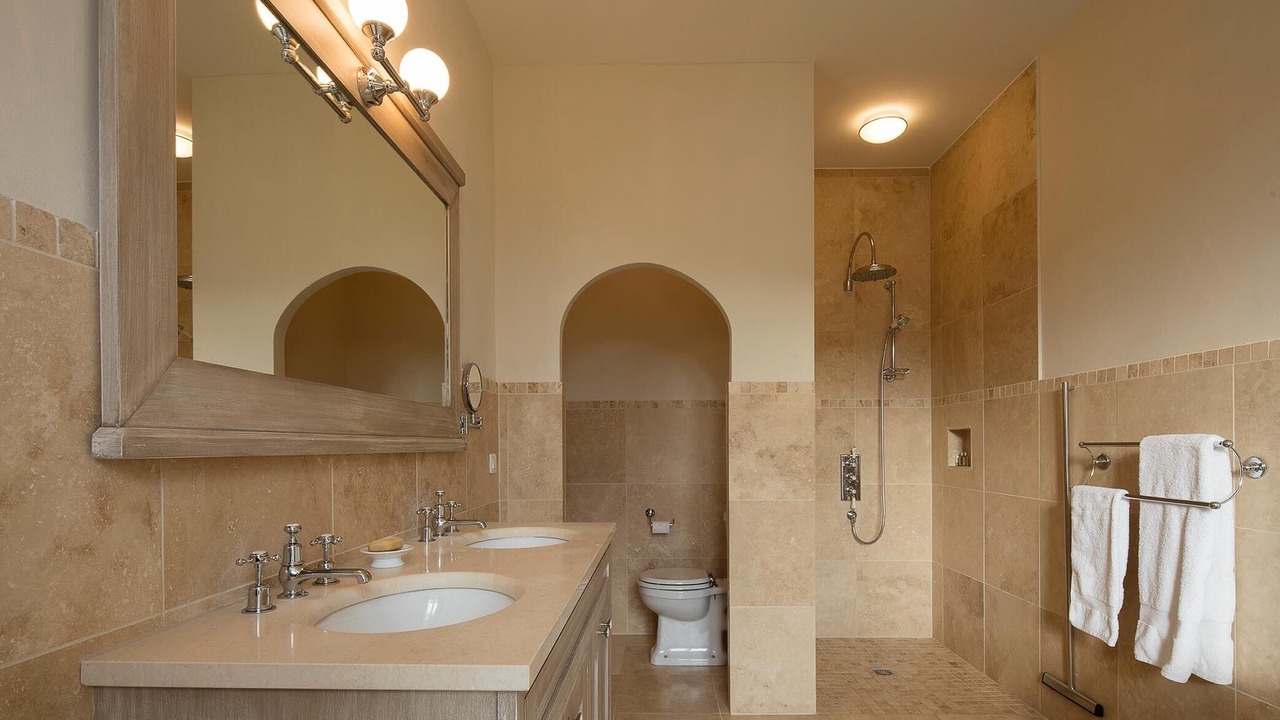 Photo of Bathroom in Auriac-du-Perigord
