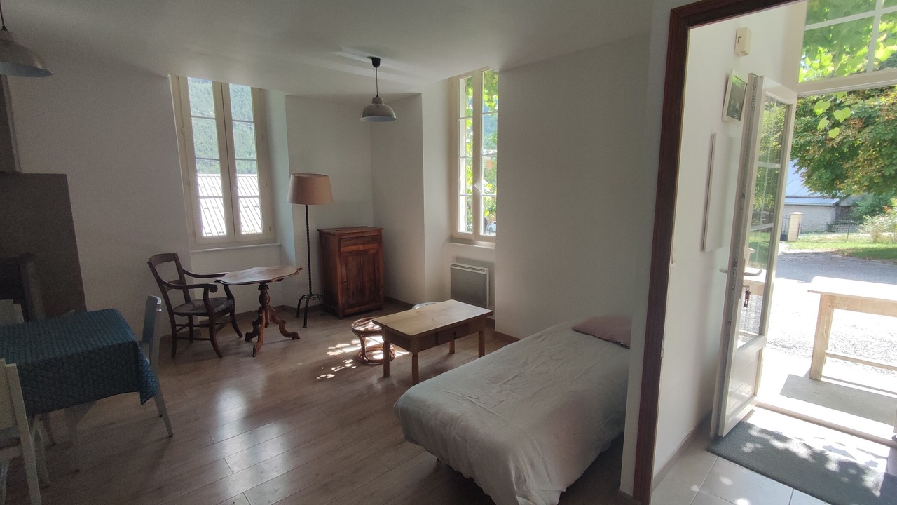 Photo of Bedroom in Beauvezer