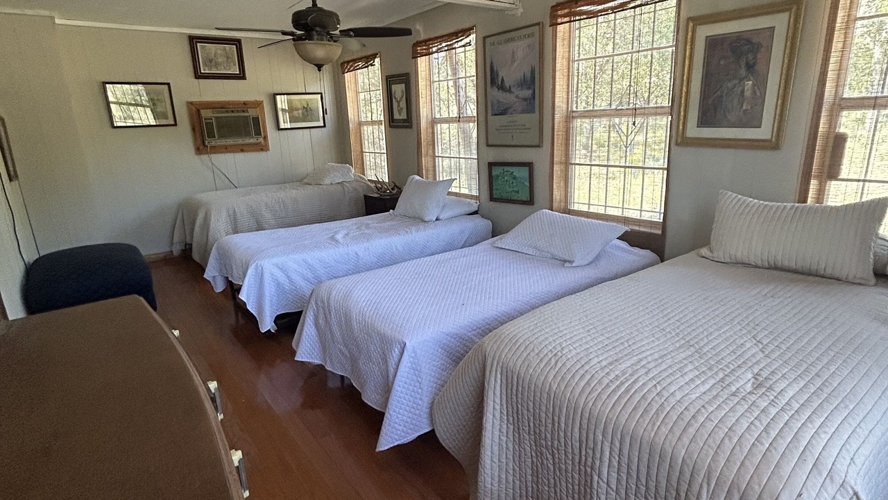 Photo of Bedroom in Barksdale