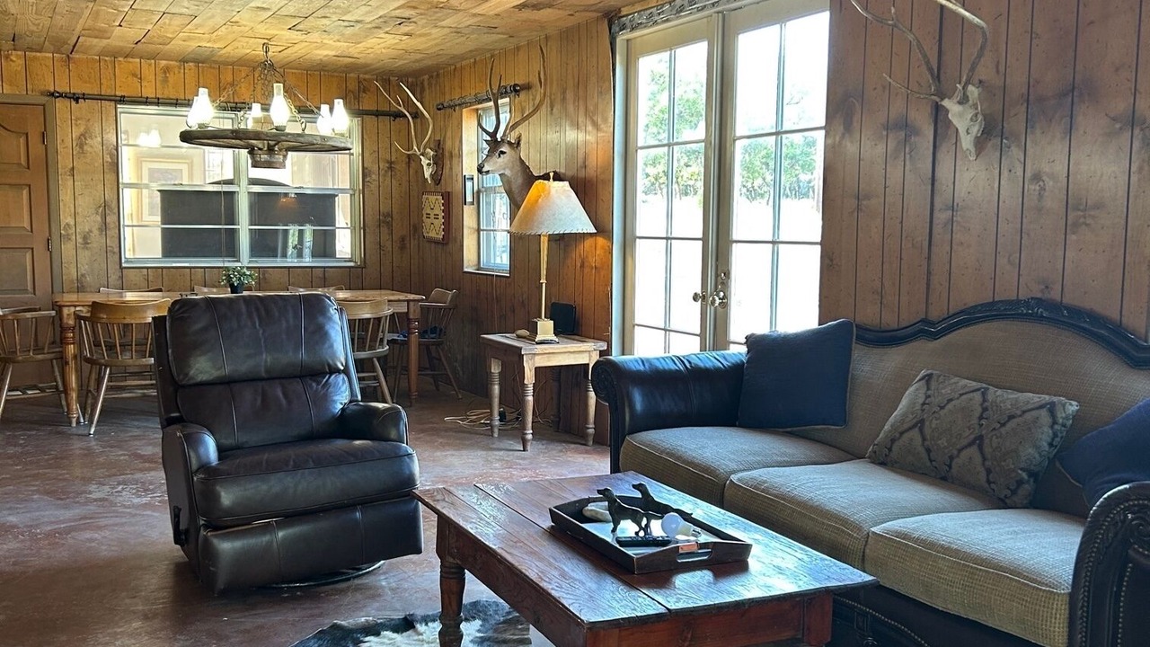 Photo of Livingroom in Barksdale