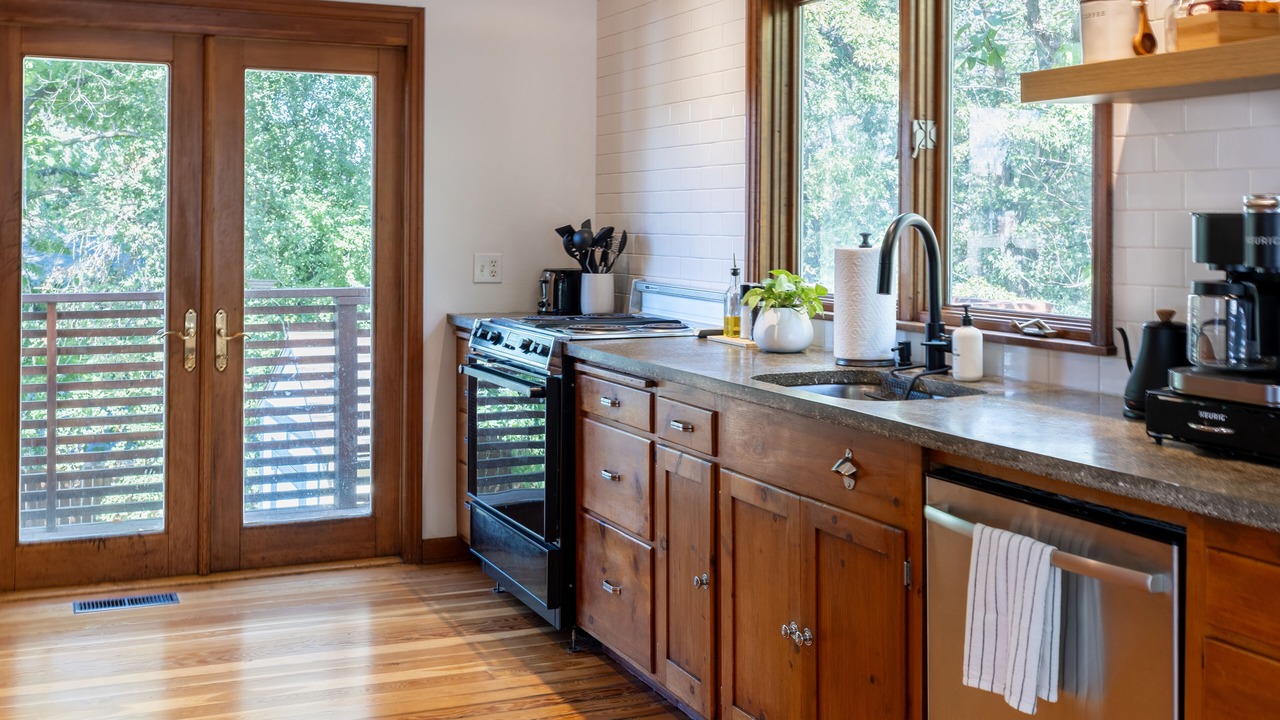 Photo of Others in Pullman