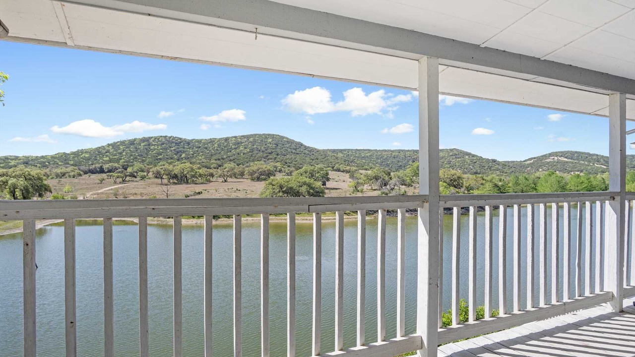 Photo of Patio Balcony in Bandera