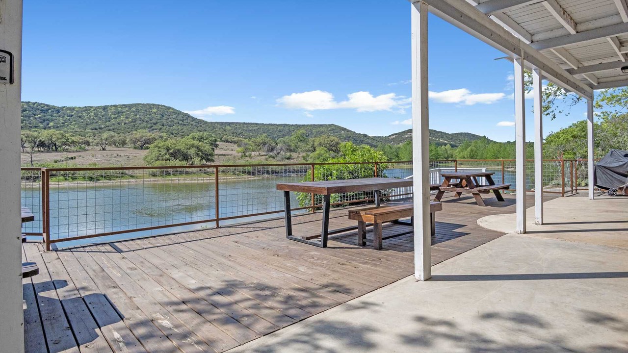 Photo of Outdoor in Bandera