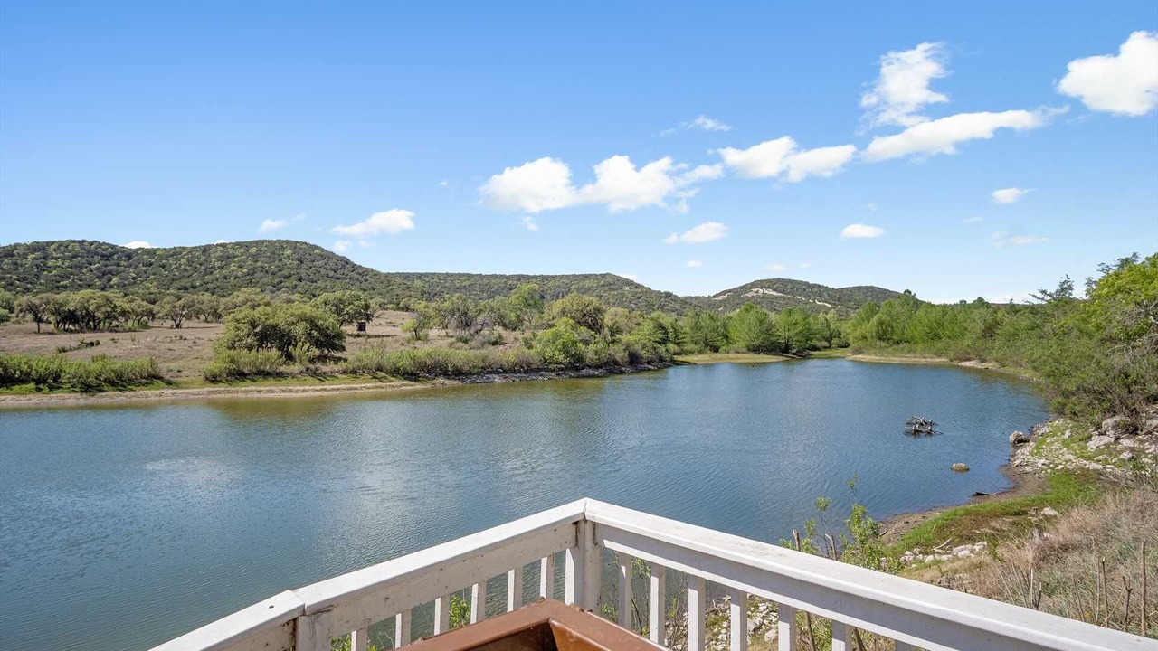 Photo of Patio Balcony in Bandera