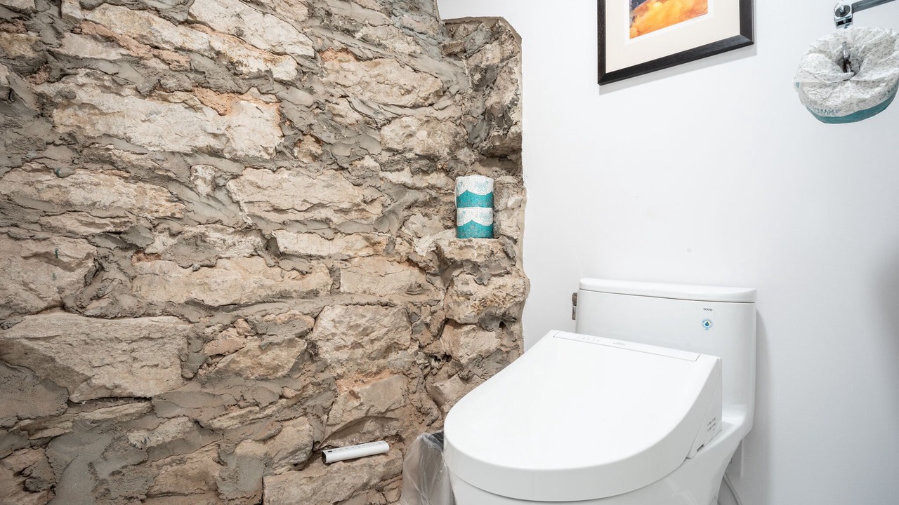 Photo of Bathroom in Eureka Springs Historic District