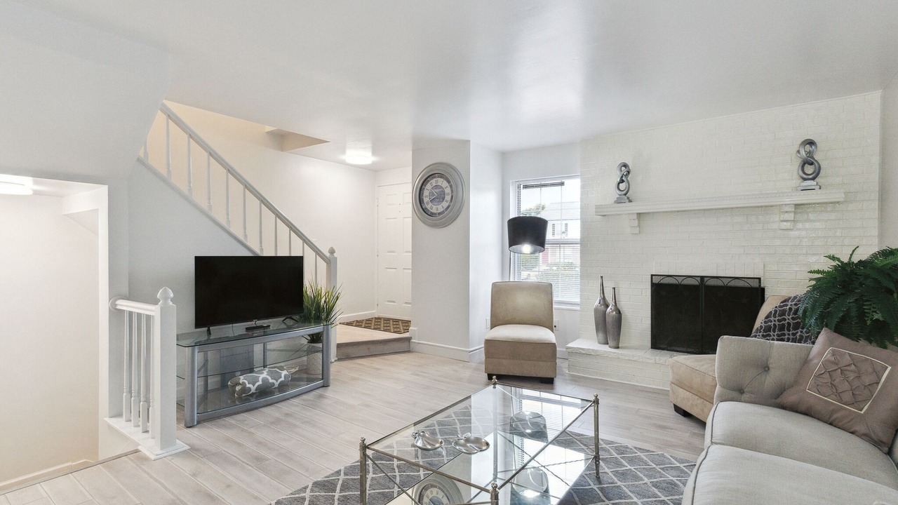 Photo of Livingroom in Lake St Louis