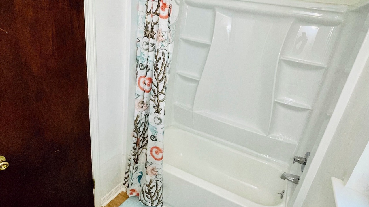 Photo of Bathroom in Niceville