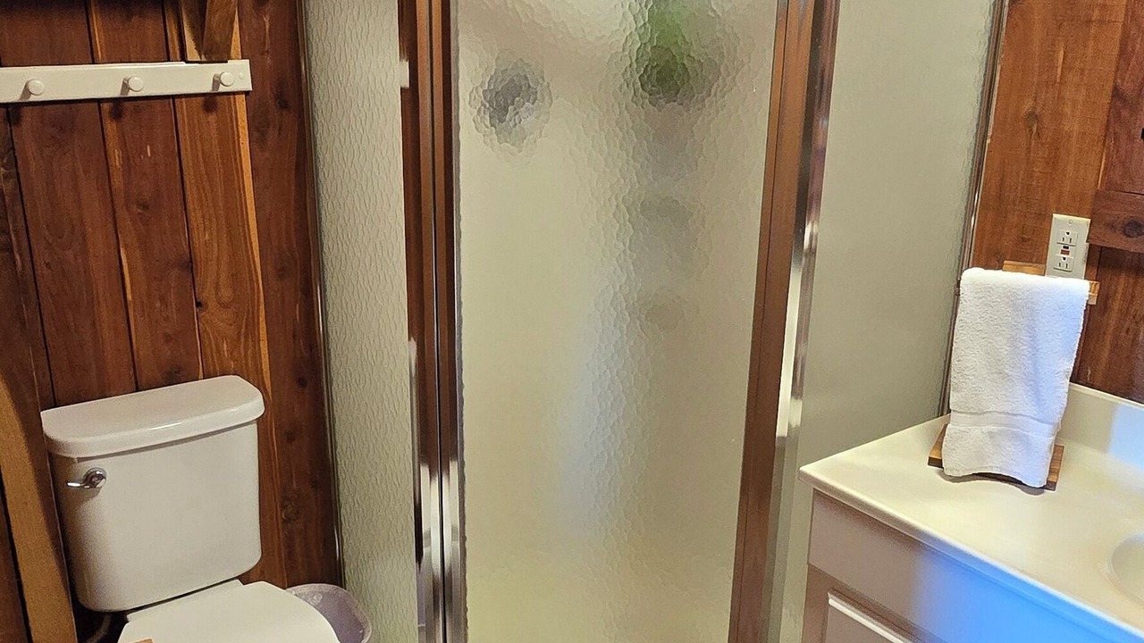 Photo of Bathroom in Morris Chapel