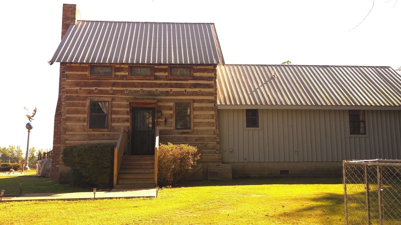 Photo of Outdoor in Morris Chapel