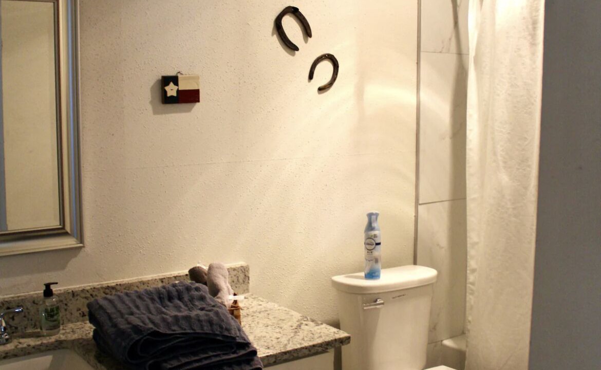 Photo of Bathroom in Cibolo