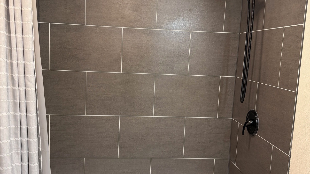 Photo of Bathroom in Crown Colony