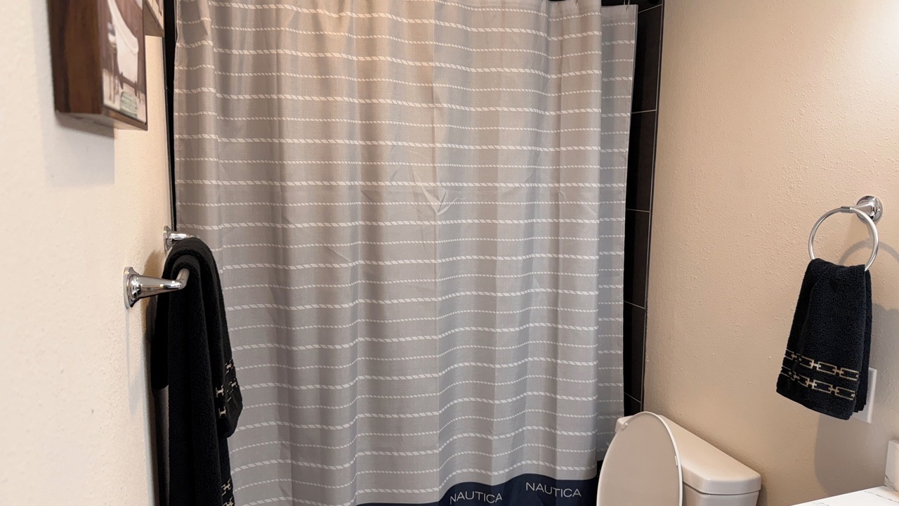 Photo of Bathroom in Crown Colony