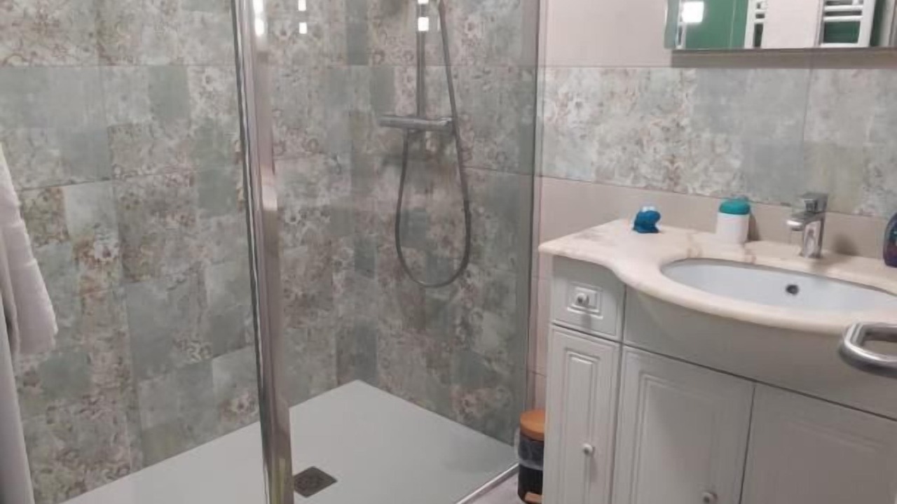 Photo of Bathroom in Neufmanil
