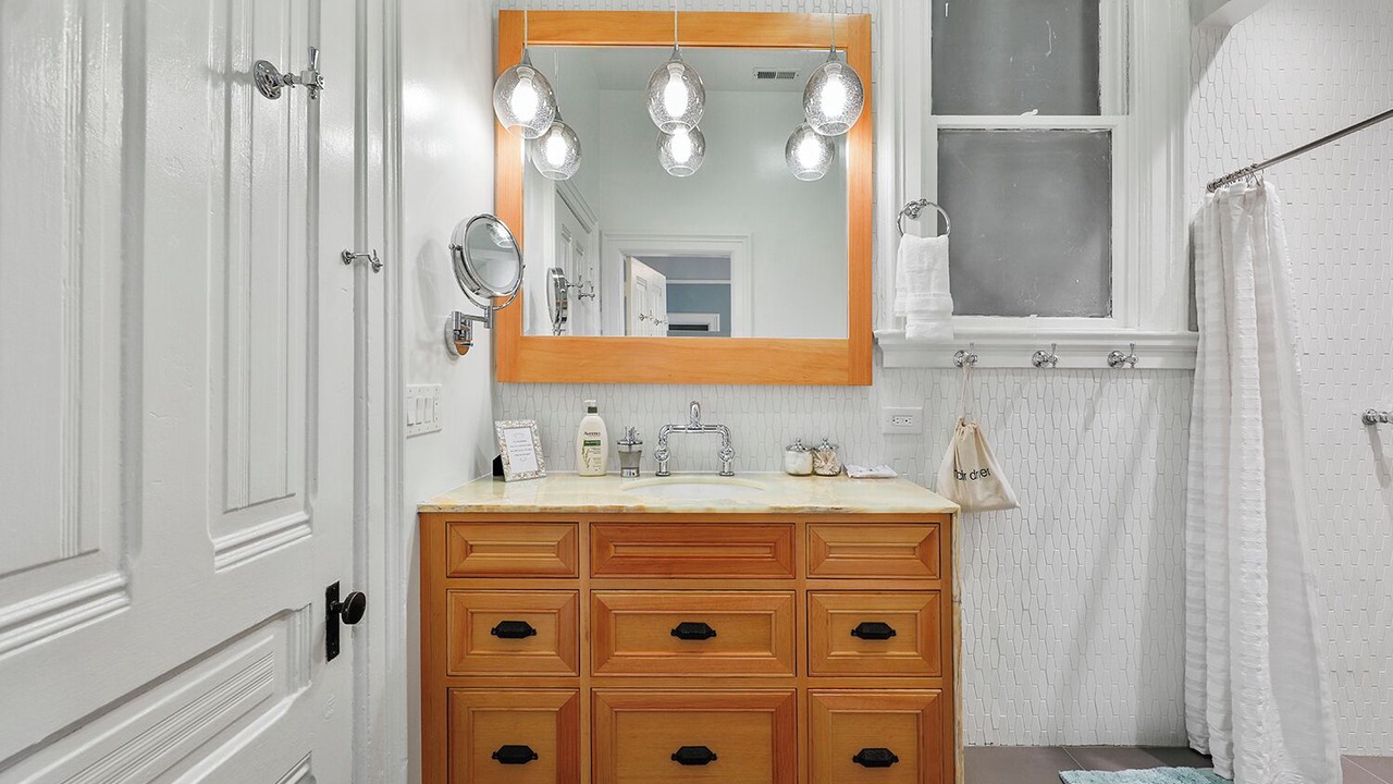 Photo of Bathroom in Hayes Valley