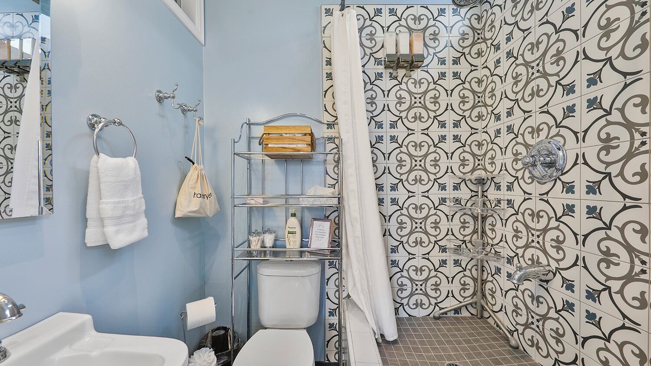 Photo of Bathroom in Hayes Valley