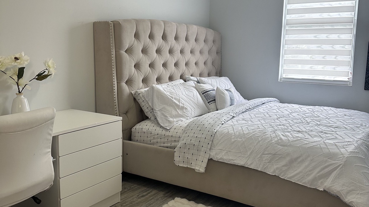 Photo of Bedroom in Coral Springs