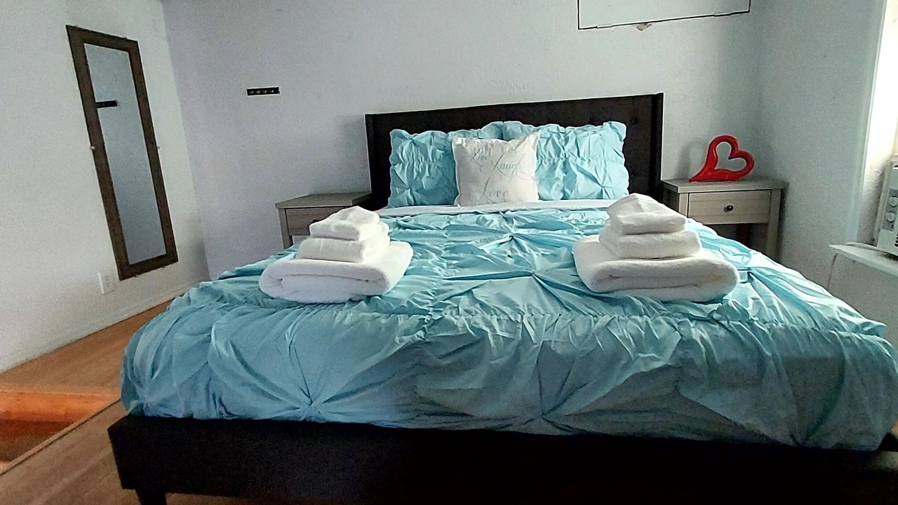 Photo of Bedroom in Lake Worth