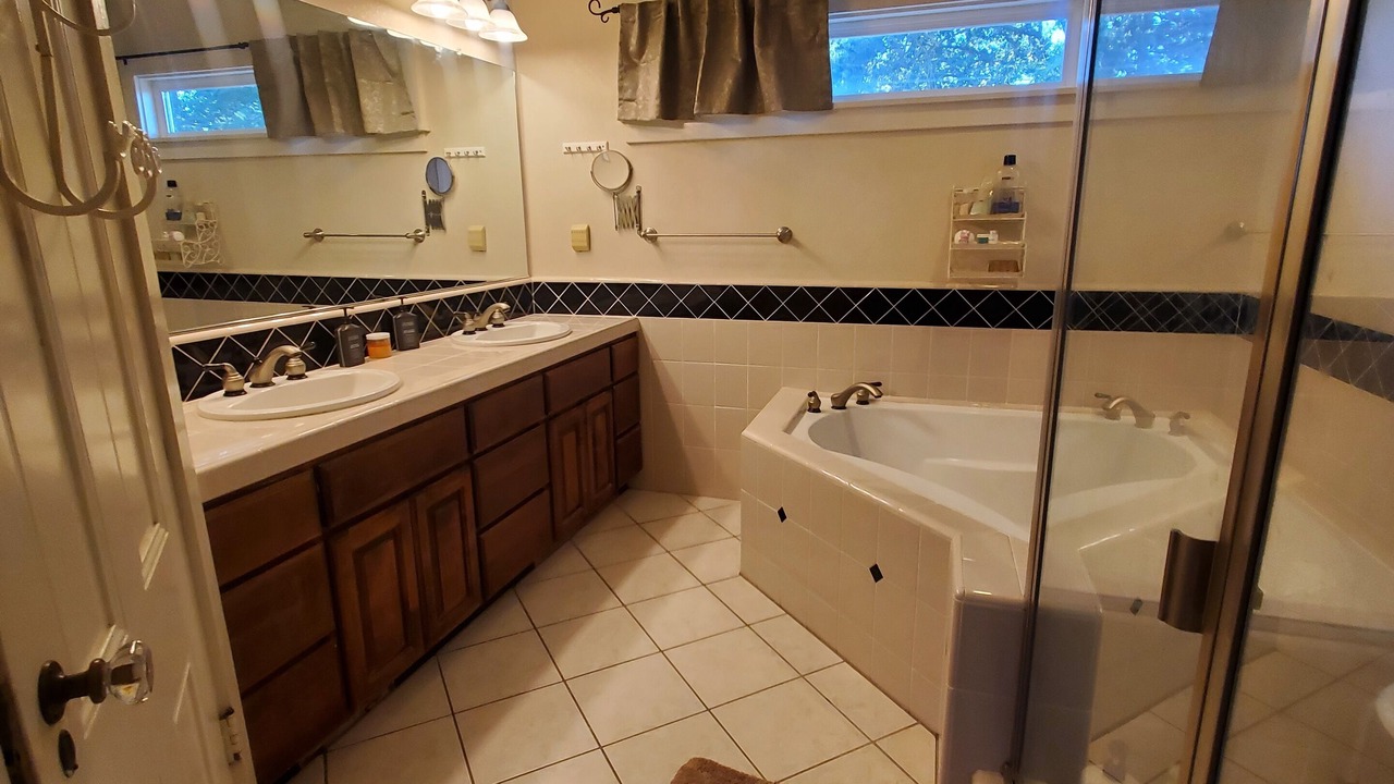 Photo of Bathroom in Woodbridge
