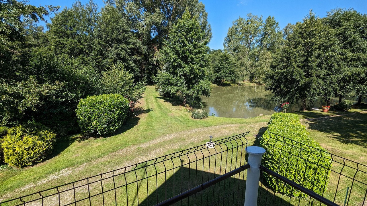 Photo of Outdoor in Montereau