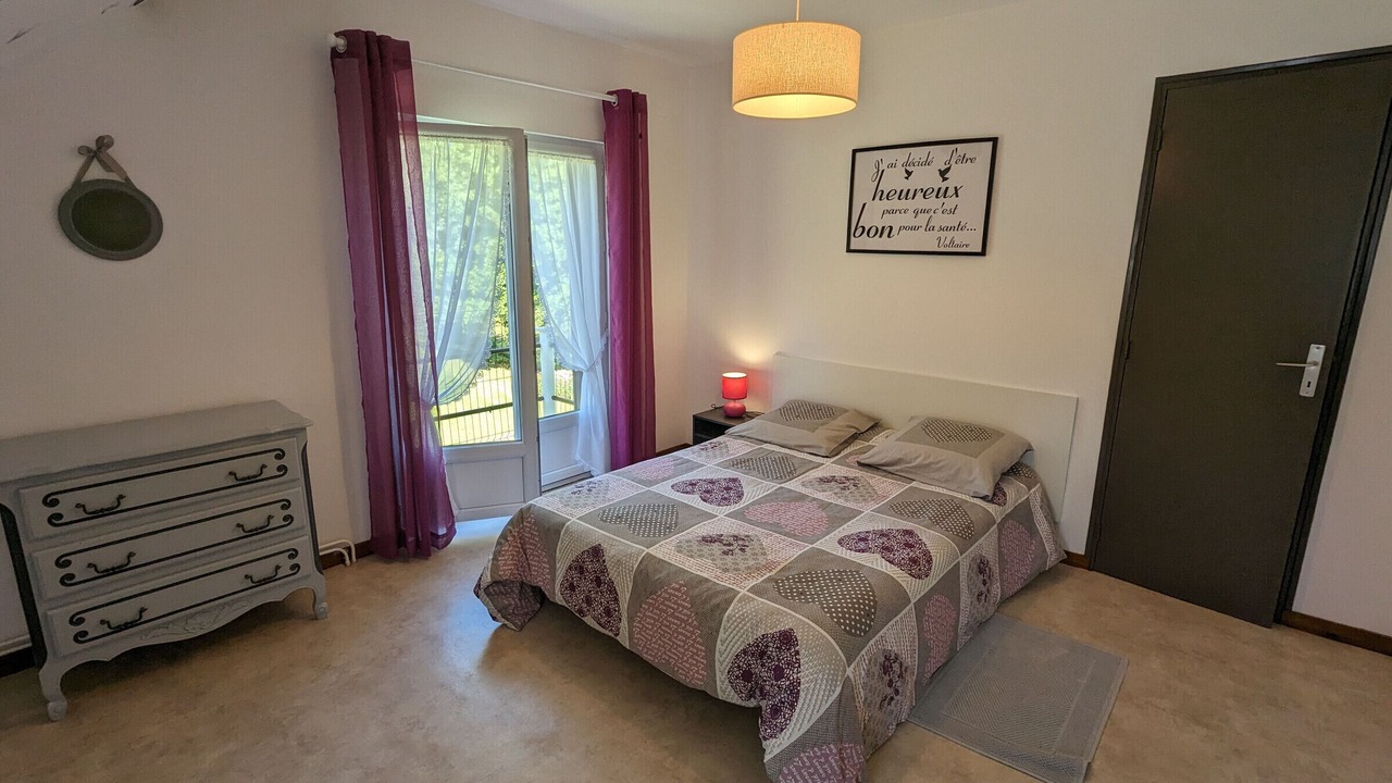 Photo of Bedroom in Montereau