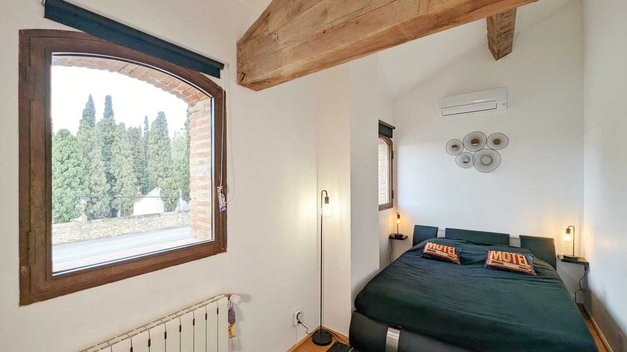 Photo of Bedroom in Pia