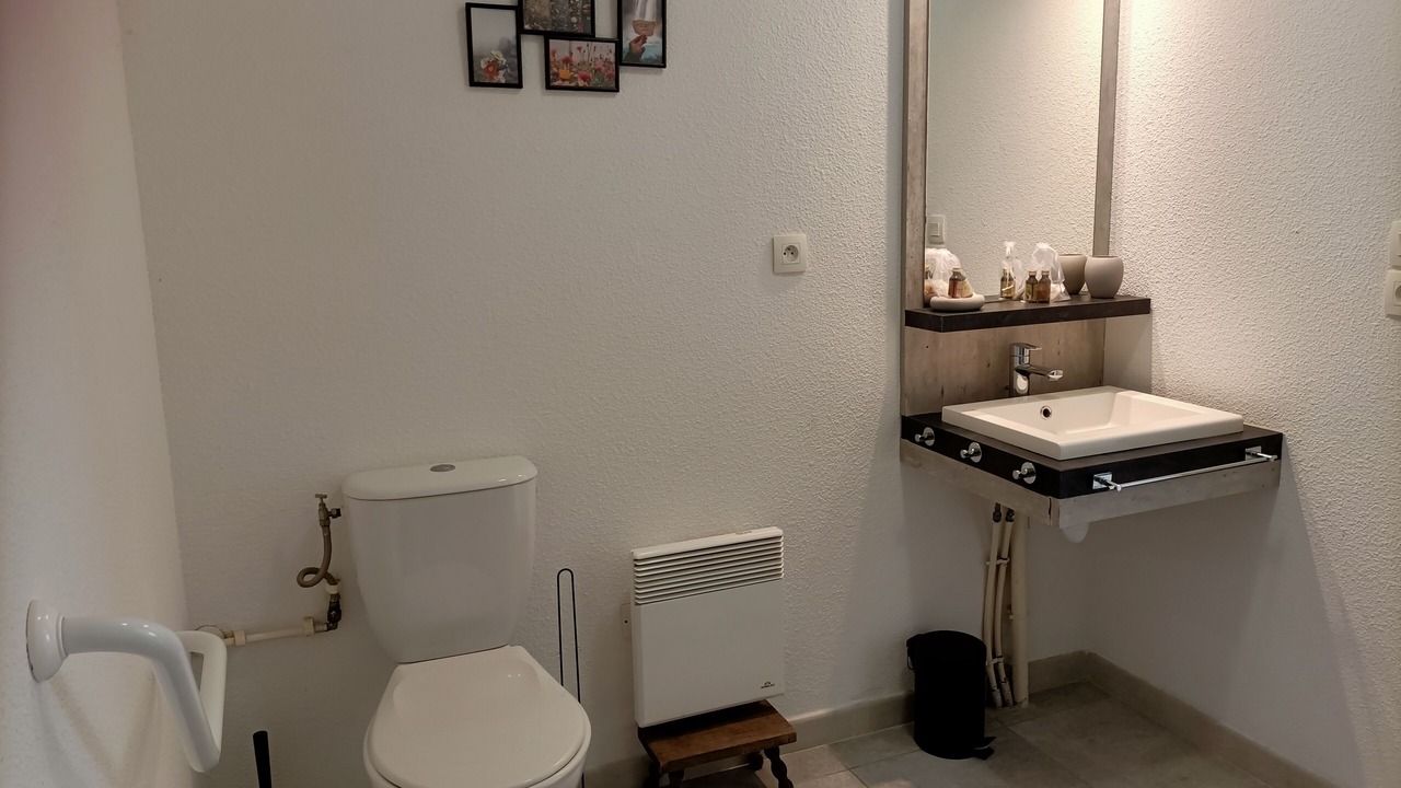 Photo of Bathroom in Salies-de-Bearn