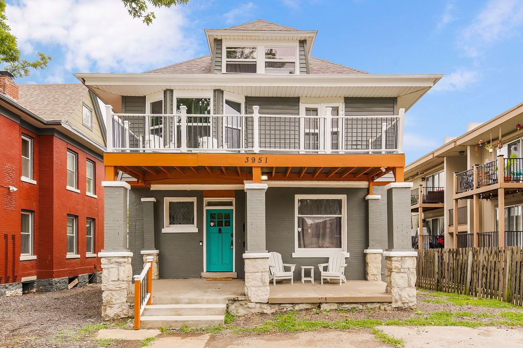 Photo of Others in Southmoreland