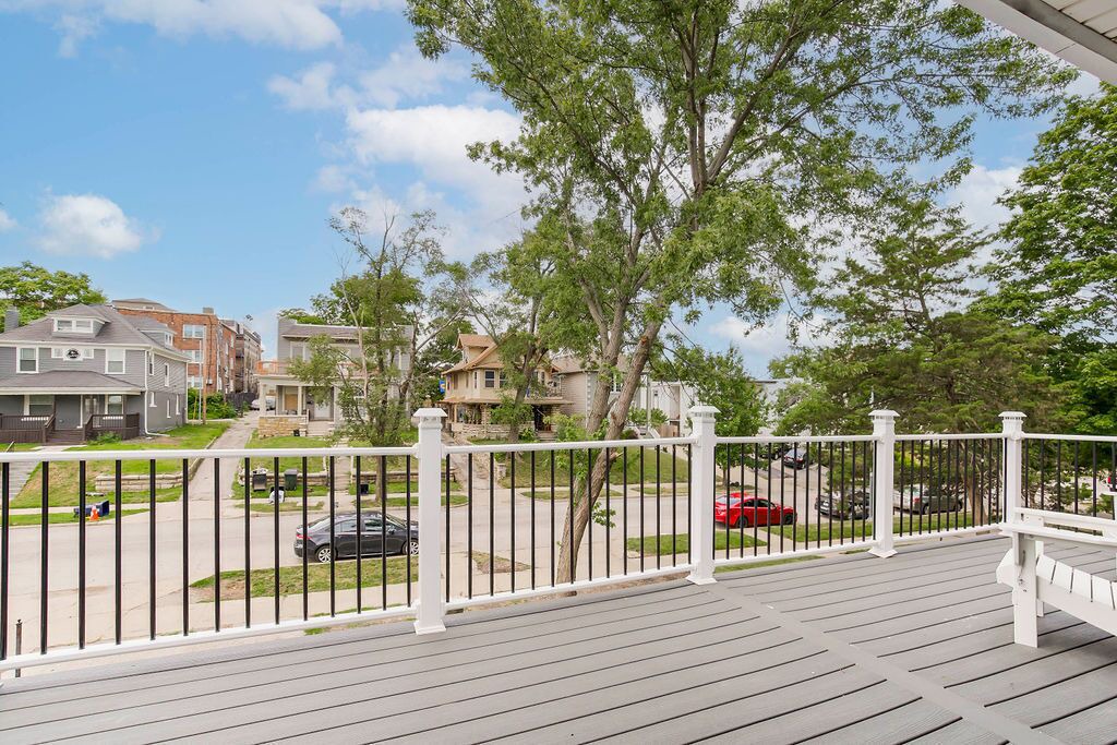 Photo of Others in Southmoreland