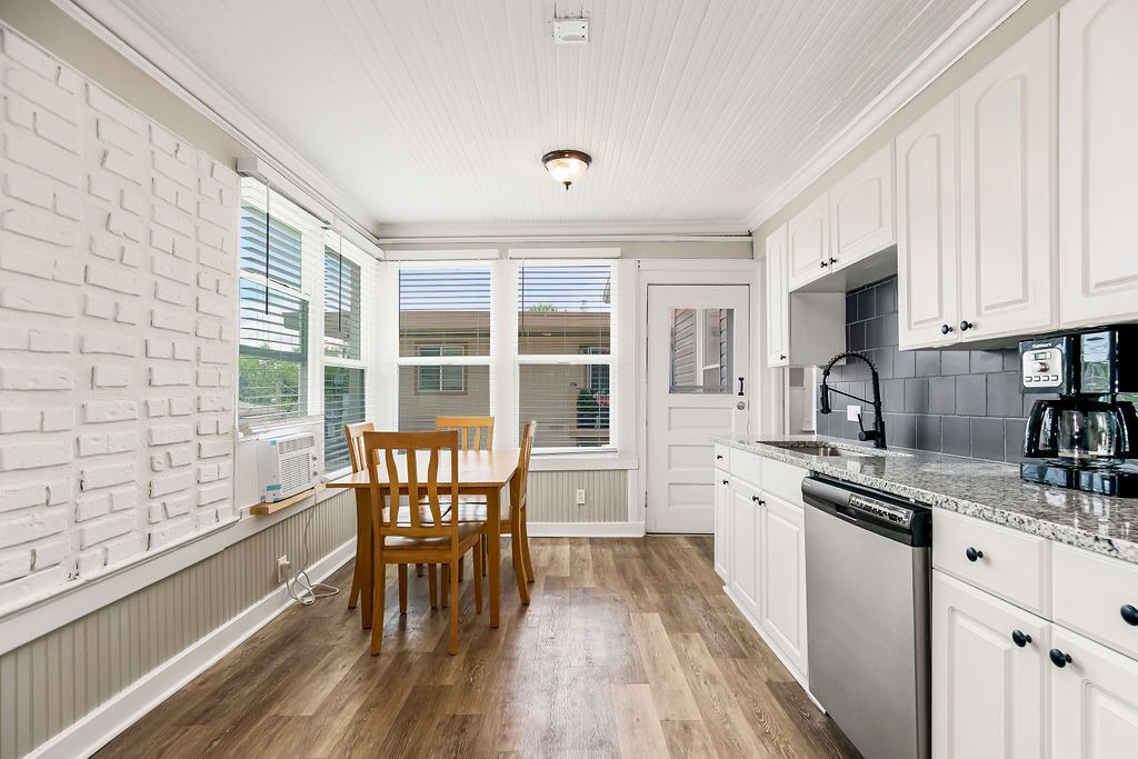 Photo of Others in Southmoreland