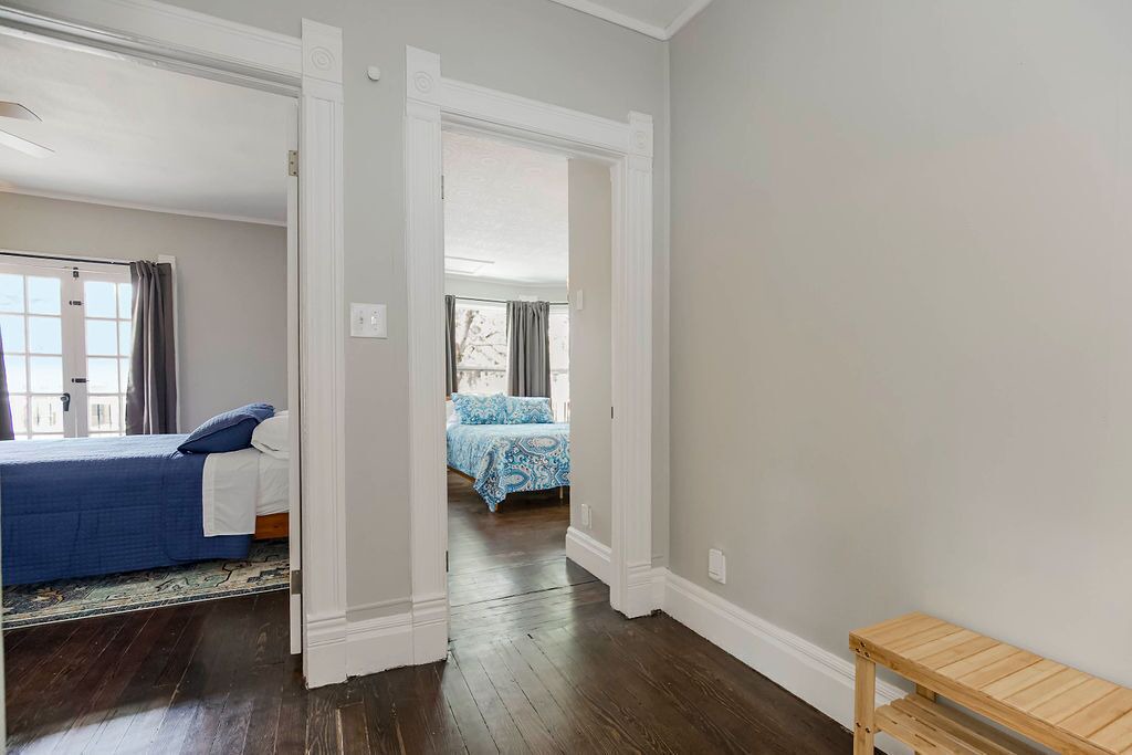 Photo of Others in Southmoreland