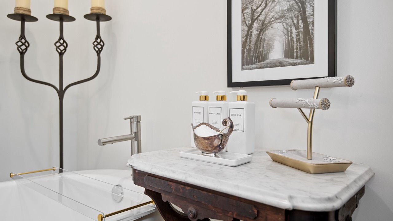 Photo of Bathroom in Red Oak