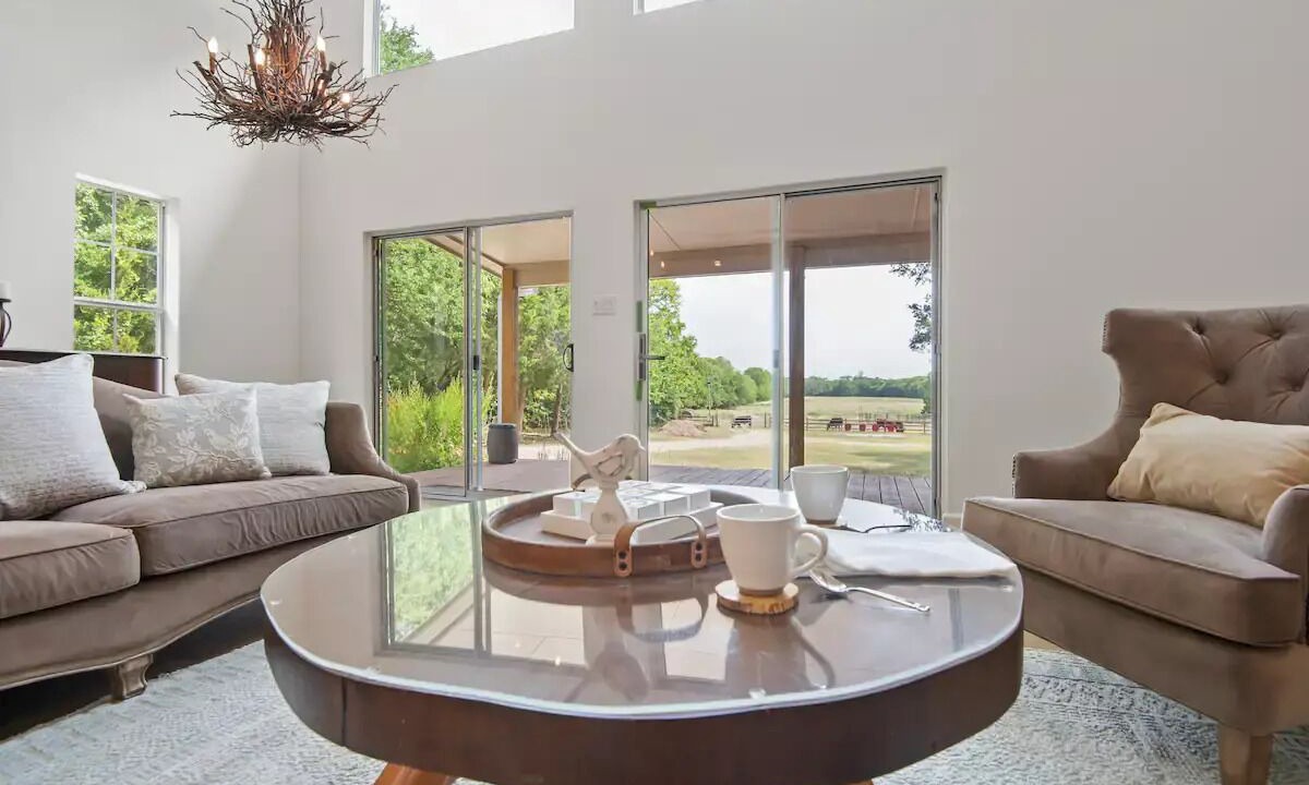 Photo of Livingroom in Red Oak