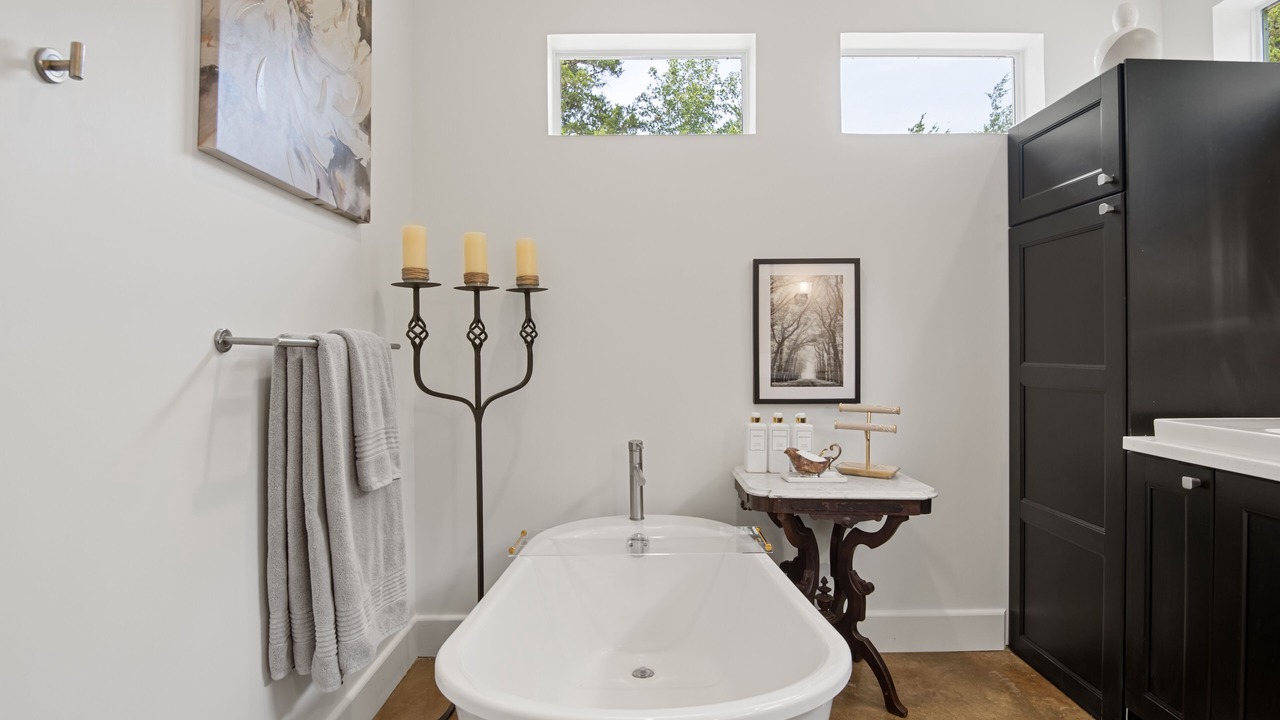 Photo of Bathroom in Red Oak