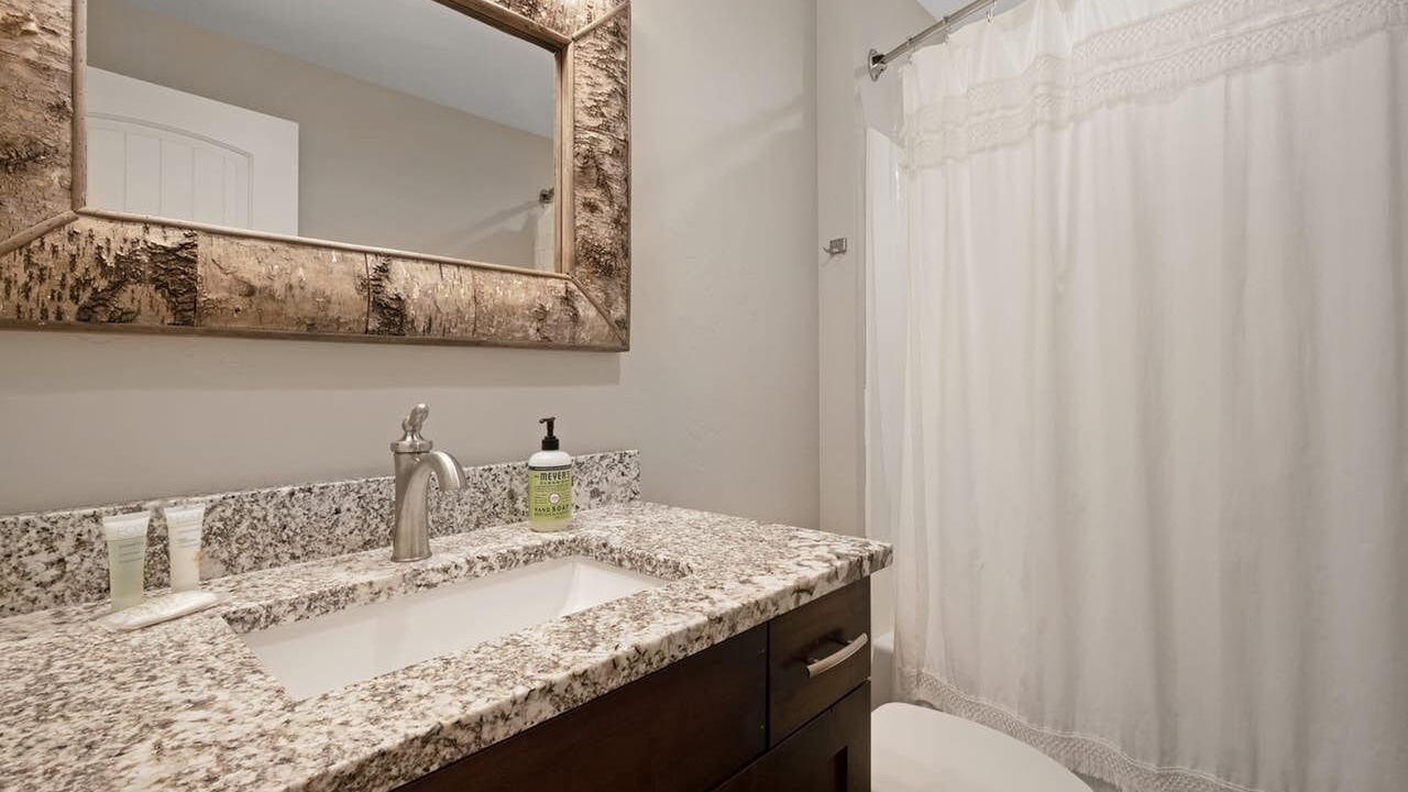 Photo of Bathroom in Garden City