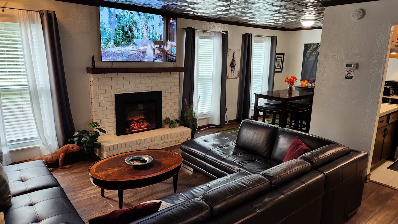Photo of Livingroom in Tallahassee