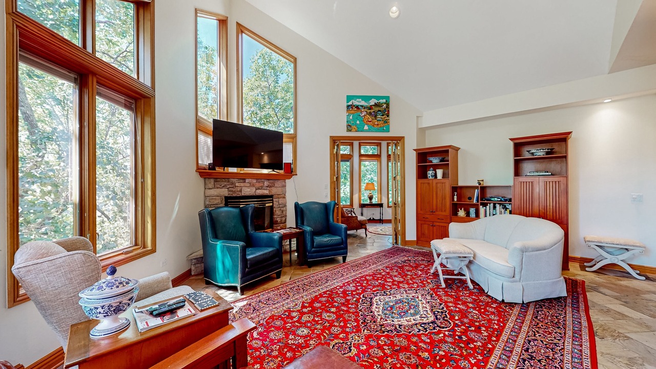 Photo of Livingroom in Eureka Springs